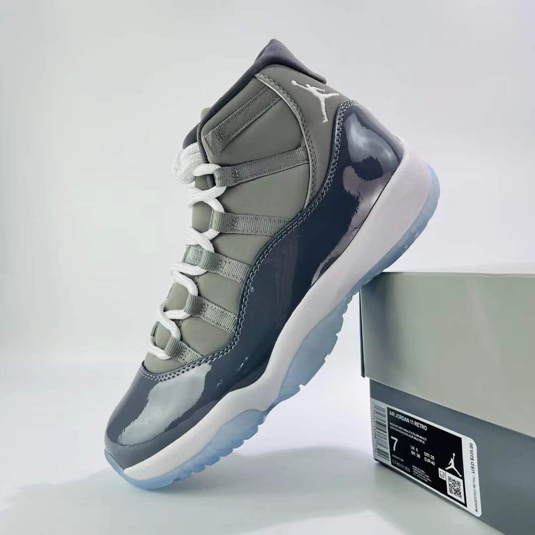 AIR JORDAN 11 RETRO COOL GREY